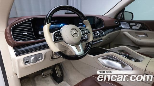 Mercedes-Benz GLS-Class 2021 — Photo 12/20