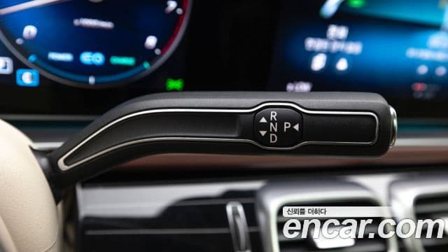 Mercedes-Benz GLS-Class 2021 — Photo 14/20