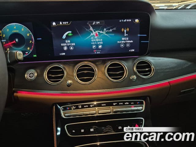 Mercedes-Benz E-Class 2023 — Фото 11/20