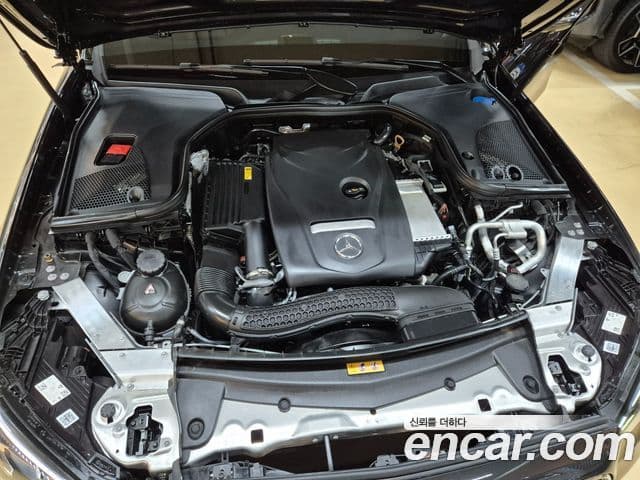 Mercedes-Benz E-Class 2023 — Фото 20/20