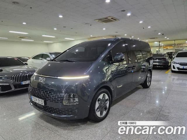 Hyundai Staria 2022 — Фото 1/18