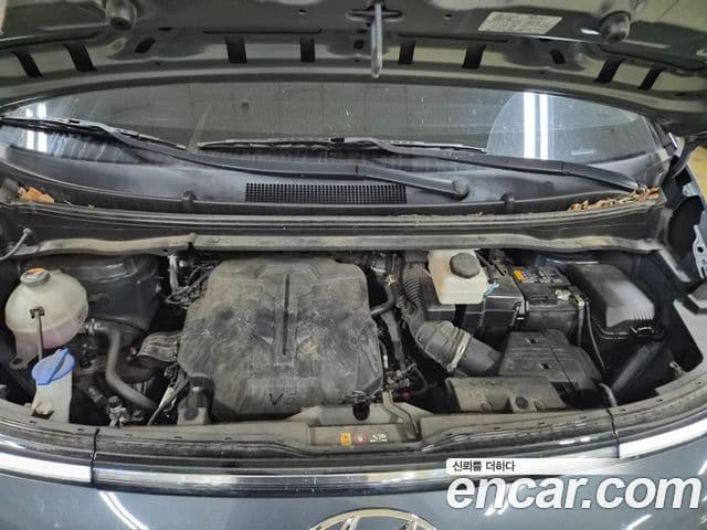 Hyundai Staria 2022 — ფოტო 5/18
