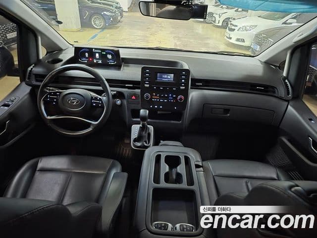 Hyundai Staria 2022 — ფოტო 7/18