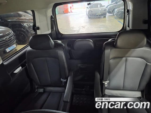Hyundai Staria 2022 — ფოტო 12/18
