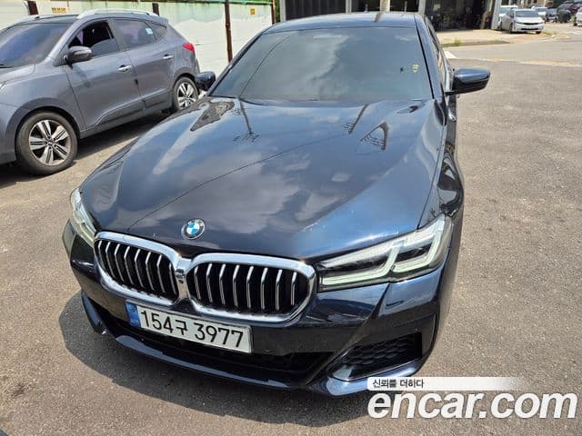 BMW 5 Series 2021 — ფოტო 2/20