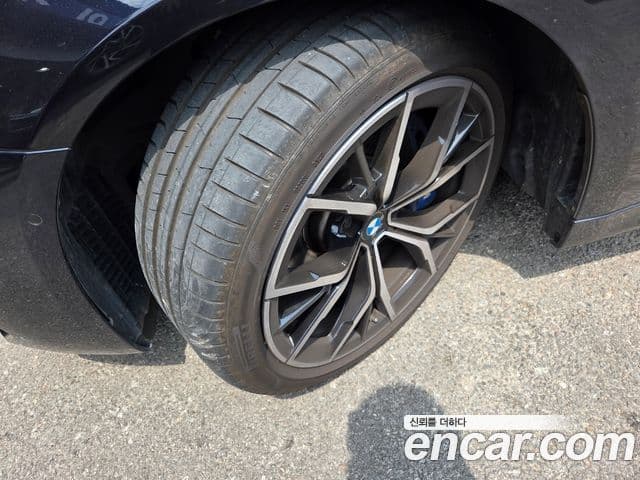 BMW 5 Series 2021 — ფოტო 4/20