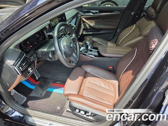 BMW 5 Series 2021 — ფოტო 5/20