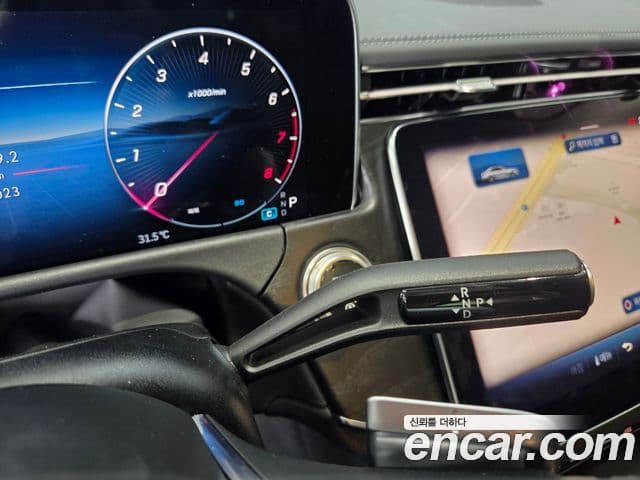 Mercedes-Benz E-Class 2025 — Фото 8/17
