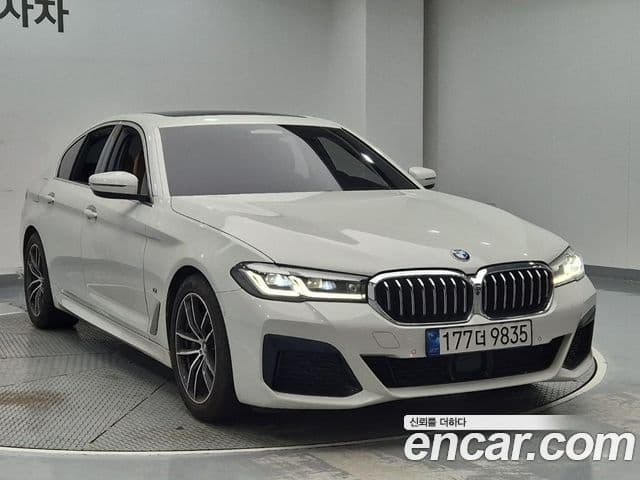 BMW 5 Series 2023 — Şəkil 4/18
