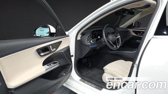 Mercedes-Benz E-Class 2024 — Фото 10/20