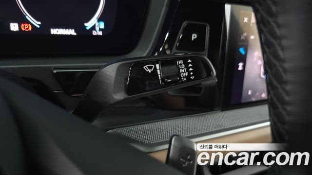 Porsche Cayenne 2023 — Photo 18/36