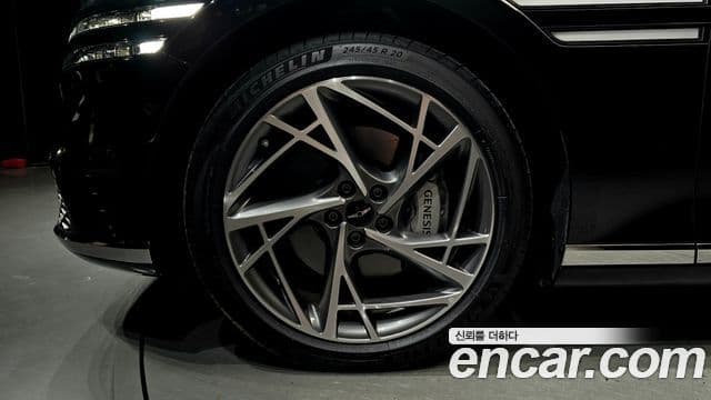 Genesis G90 2023 — Photo 27/32