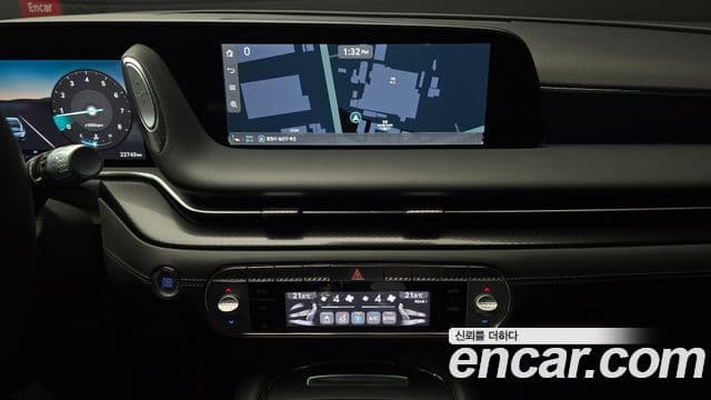 Genesis G90 2023 — Photo 10/32