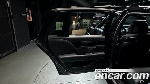 Genesis G90 2023 — Photo 29/32