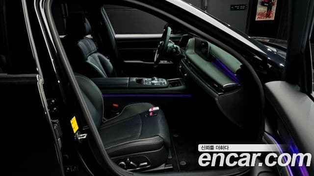 Genesis G90 2023 — Photo 32/32