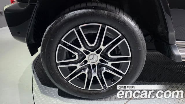 Mercedes-Benz G-Class 2025 — Photo 34/35