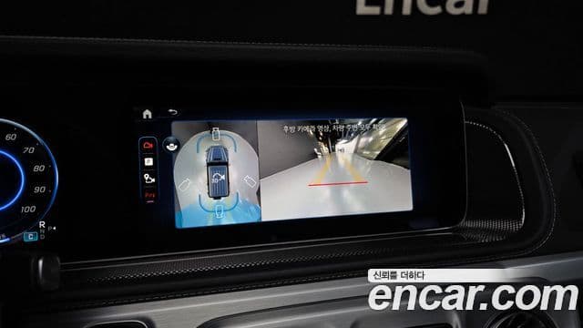 Mercedes-Benz G-Class 2025 — Photo 5/35