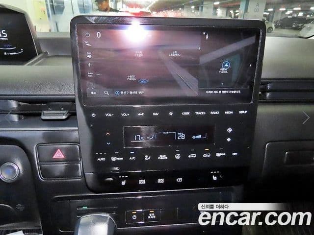 Hyundai Staria 2022 — ფოტო 10/20