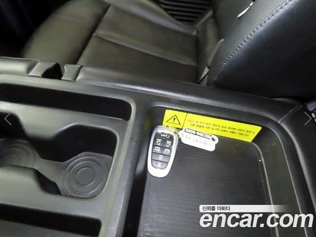 Hyundai Staria 2022 — ფოტო 12/20