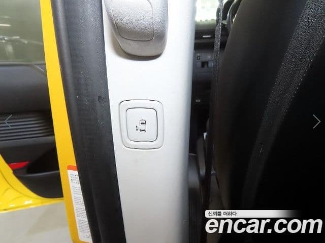 Hyundai Staria 2022 — ფოტო 15/20