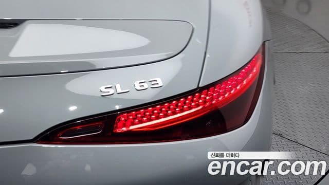 Mercedes-Benz SL-Class 2023 — Photo 18/34