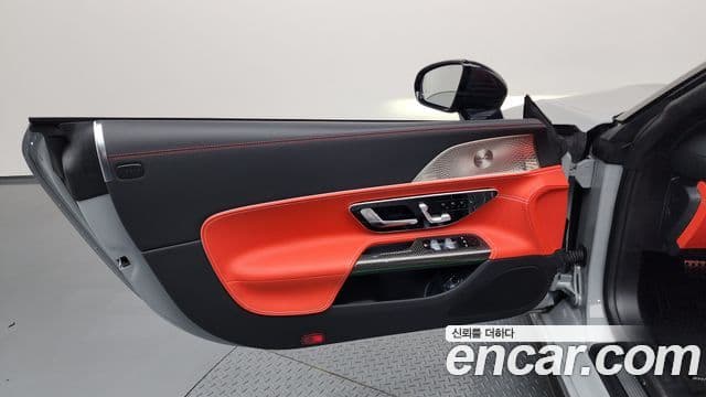 Mercedes-Benz SL-Class 2023 — Photo 31/34