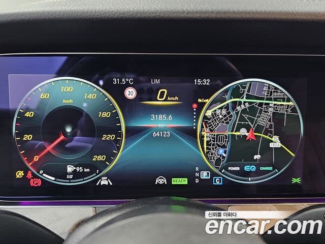 Mercedes-Benz CLS-Class 2022 — Photo 19/20