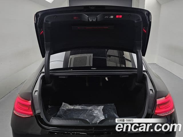 Mercedes-Benz CLS-Class 2022 — Photo 15/20