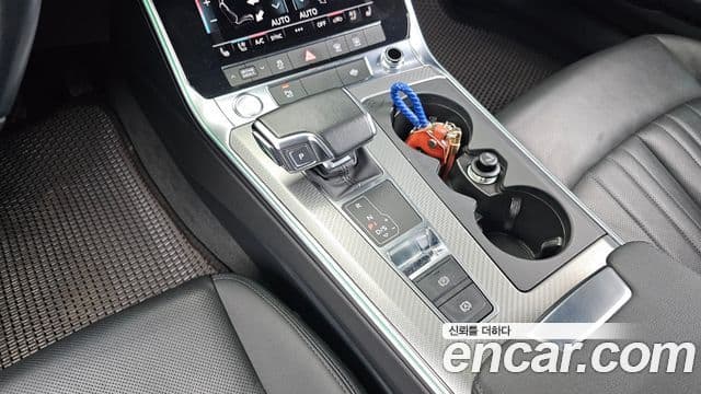 Audi A6 2020 — ფოტო 9/20