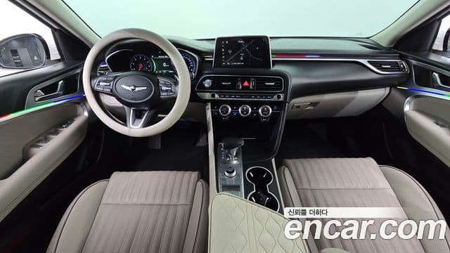 Genesis G70 2019 — ფოტო 7/20
