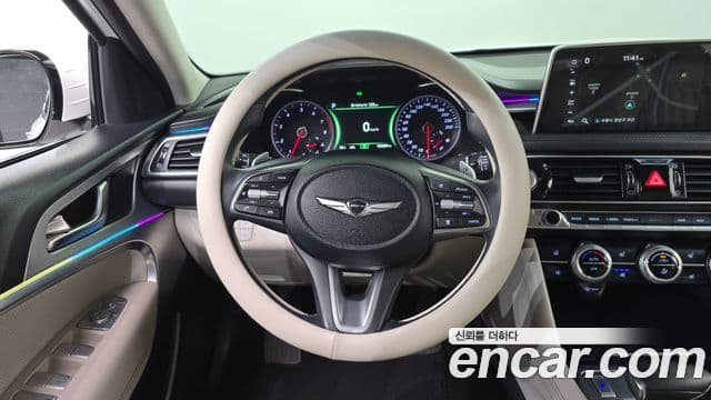 Genesis G70 2019 — ფოტო 13/20