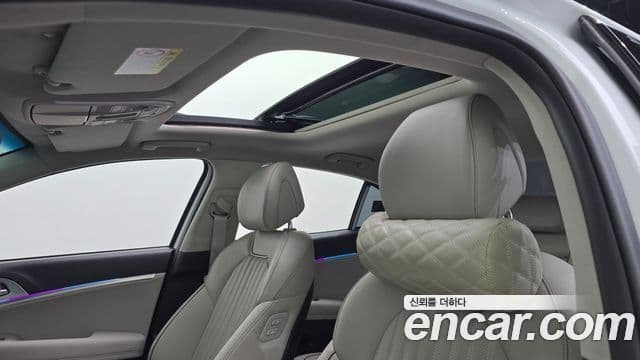 Genesis G70 2019 — ფოტო 16/20