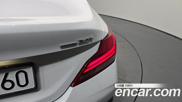 Genesis G70 2019 — ფოტო 18/35
