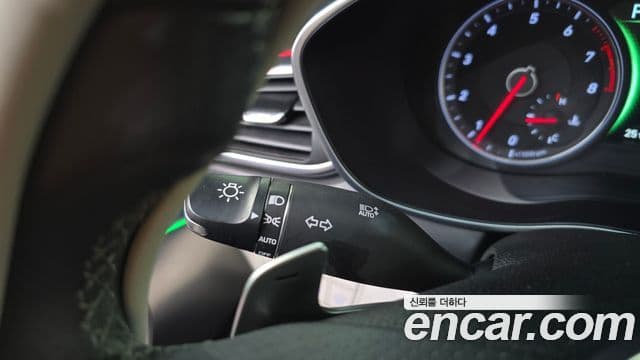 Genesis G70 2019 — ფოტო 29/35