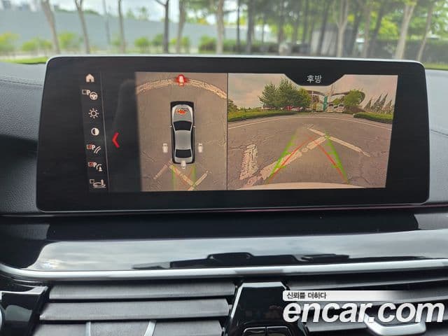 BMW 5 Series 2019 — Фото 10/20