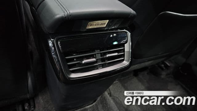 Kia K8 2022 — Photo 8/30