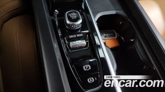 Volvo S60 2021 — ფოტო 3/34
