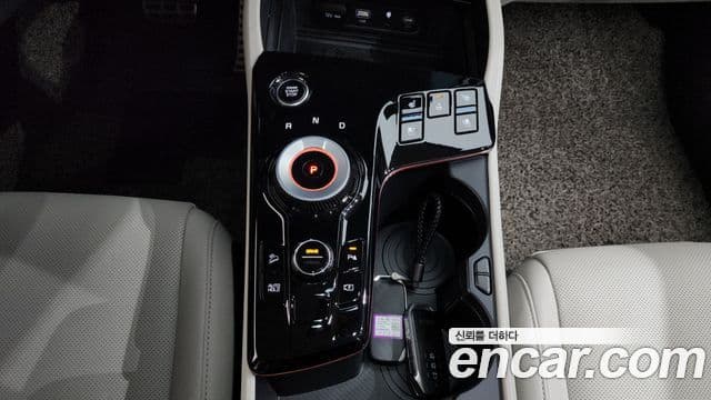 Kia Sportage 2023 — Фото 9/20