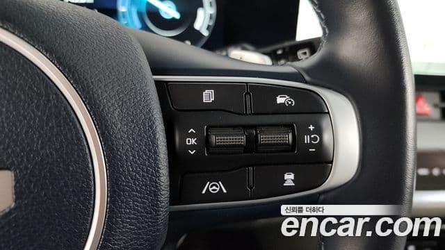 Kia Sportage 2023 — Фото 18/20