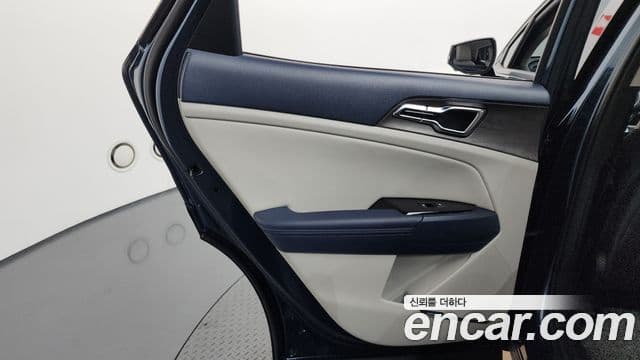 Kia Sportage 2023 — Şəkil 30/34
