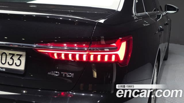 Audi A6 2020 — ფოტო 7/35