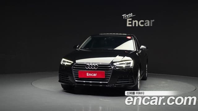 Audi A4 2018 — ფოტო 12/20