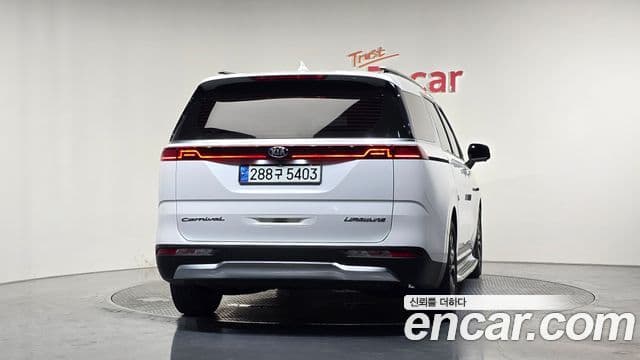 Kia Carnival 2021 — Фото 4/20