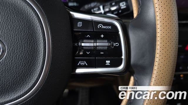 Kia Carnival 2021 — Фото 15/20