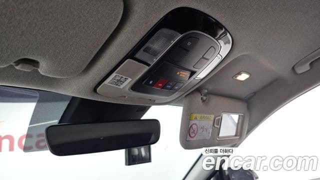Hyundai Sonata Hybrid 2022 — Photo 12/32