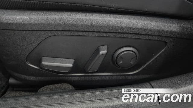 Hyundai Sonata Hybrid 2022 — Photo 14/32