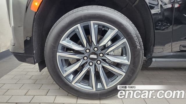 Cadillac Escalade 2023 — Photo 10/34