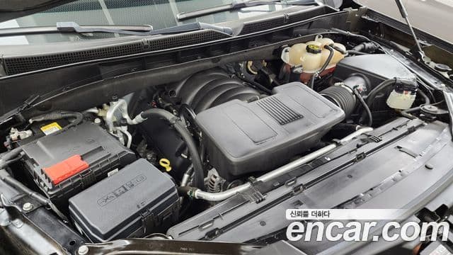 Cadillac Escalade 2023 — Photo 17/34