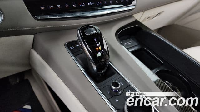 Cadillac Escalade 2023 — Photo 9/34
