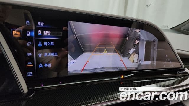 Cadillac Escalade 2023 — Photo 11/34